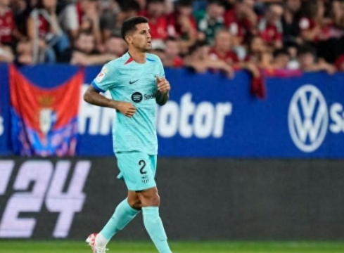 Barcelona intends to sign Manchester City’s main full-back Cancelo to strengthen the team’s defense